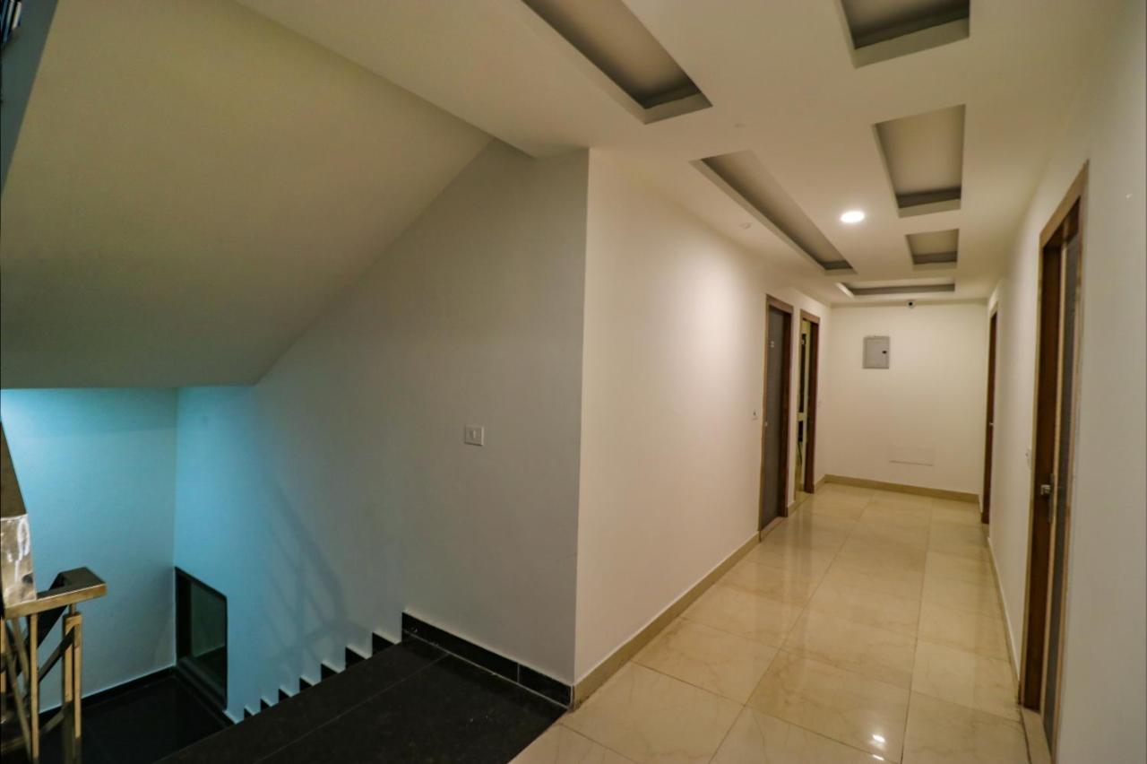 Hotel Fabexpress Dolphin International Near Delhi Airport Neu-Delhi Exterior foto
